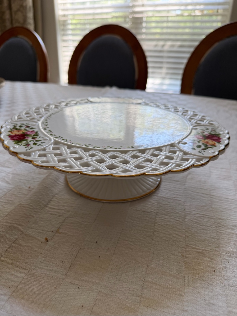 Royal Albert White and Gold Pierced Porcelain Cake Stand with Floral Insets - Picture 3 of 4